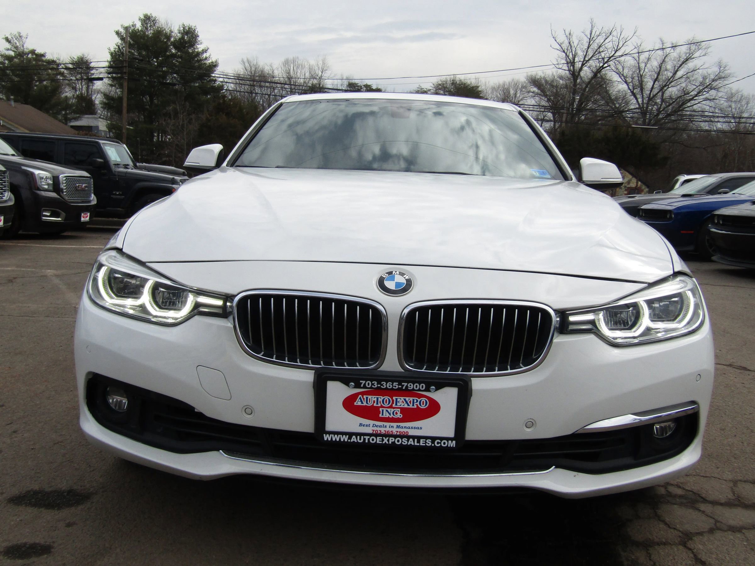 Used 2018 BMW 330i xDrive Sedan w/ Premium Package image 2