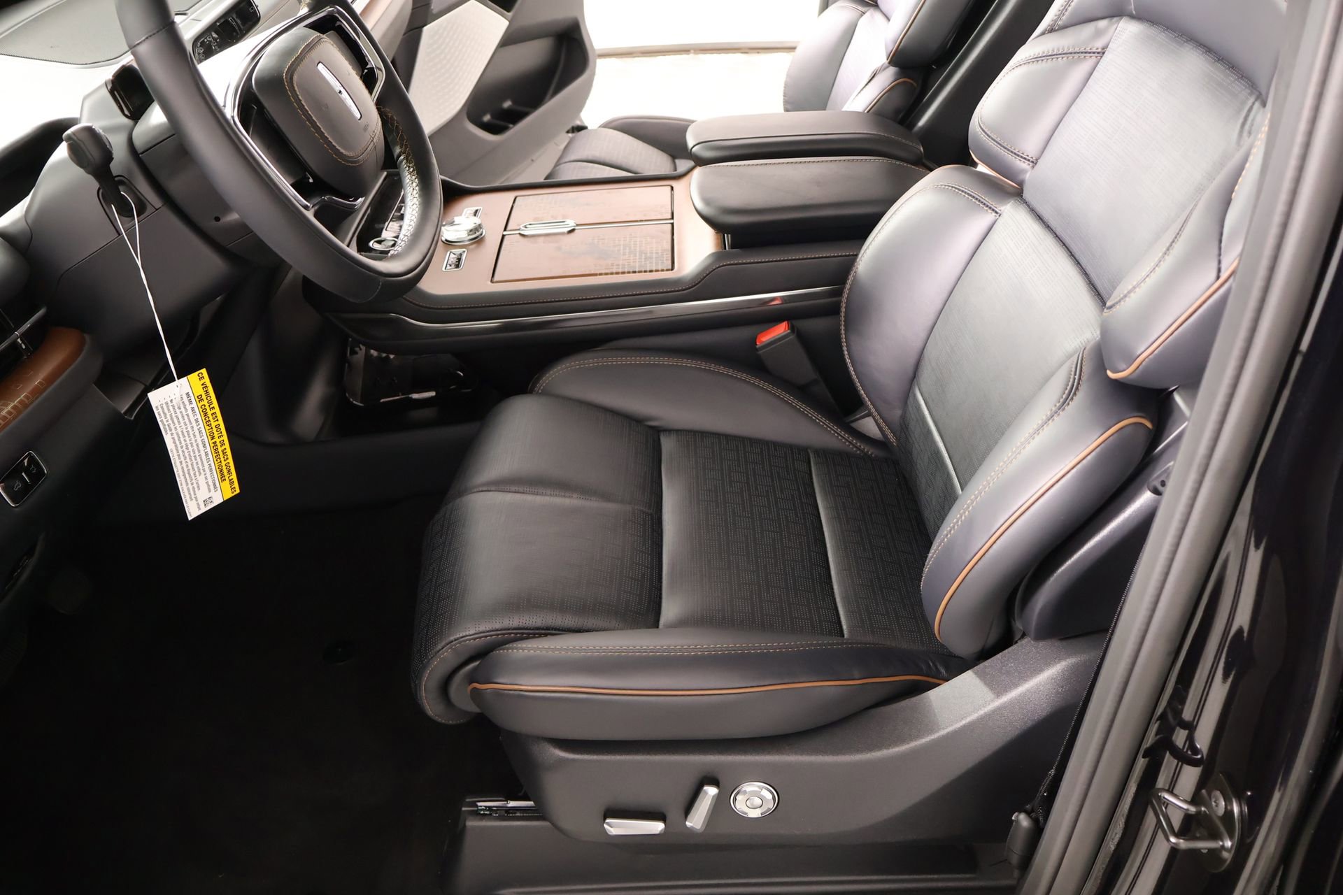 New 2026 Lincoln Navigator Black Label AWD/4WD image 11