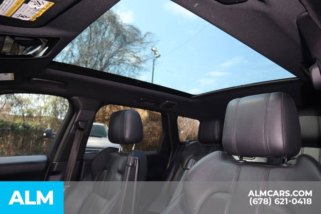 Used 2016 Land Rover Range Rover Sport SE image 16