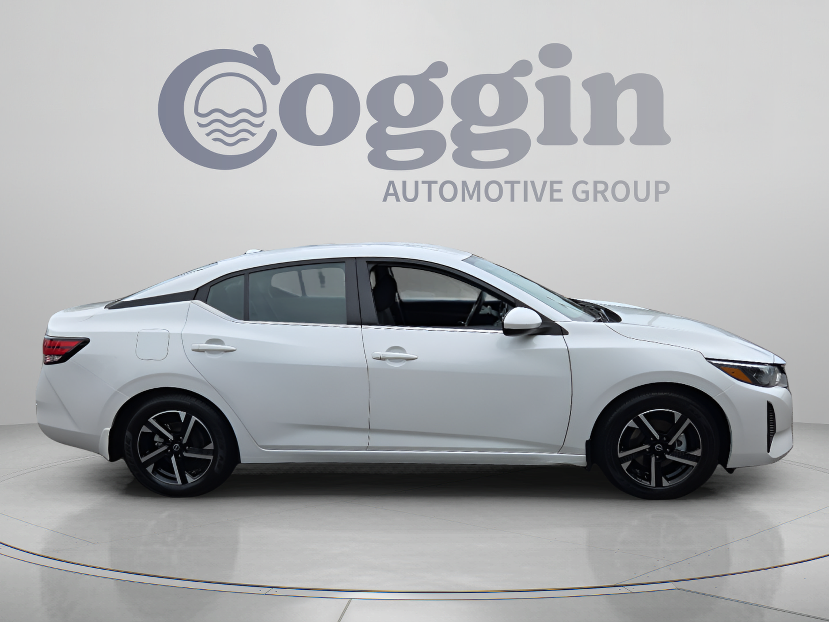 Used 2024 Nissan Sentra SV FWD image 6