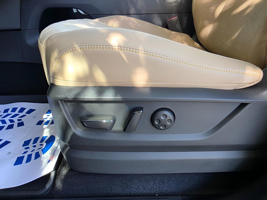 New 2026 Nissan Armada Platinum w/ Convenience Package RWD image 29