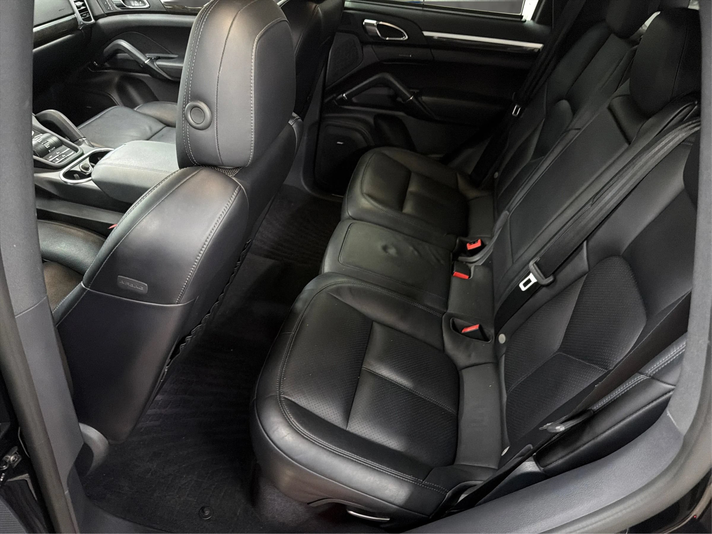 Used 2016 Porsche Cayenne S AWD/4WD image 14
