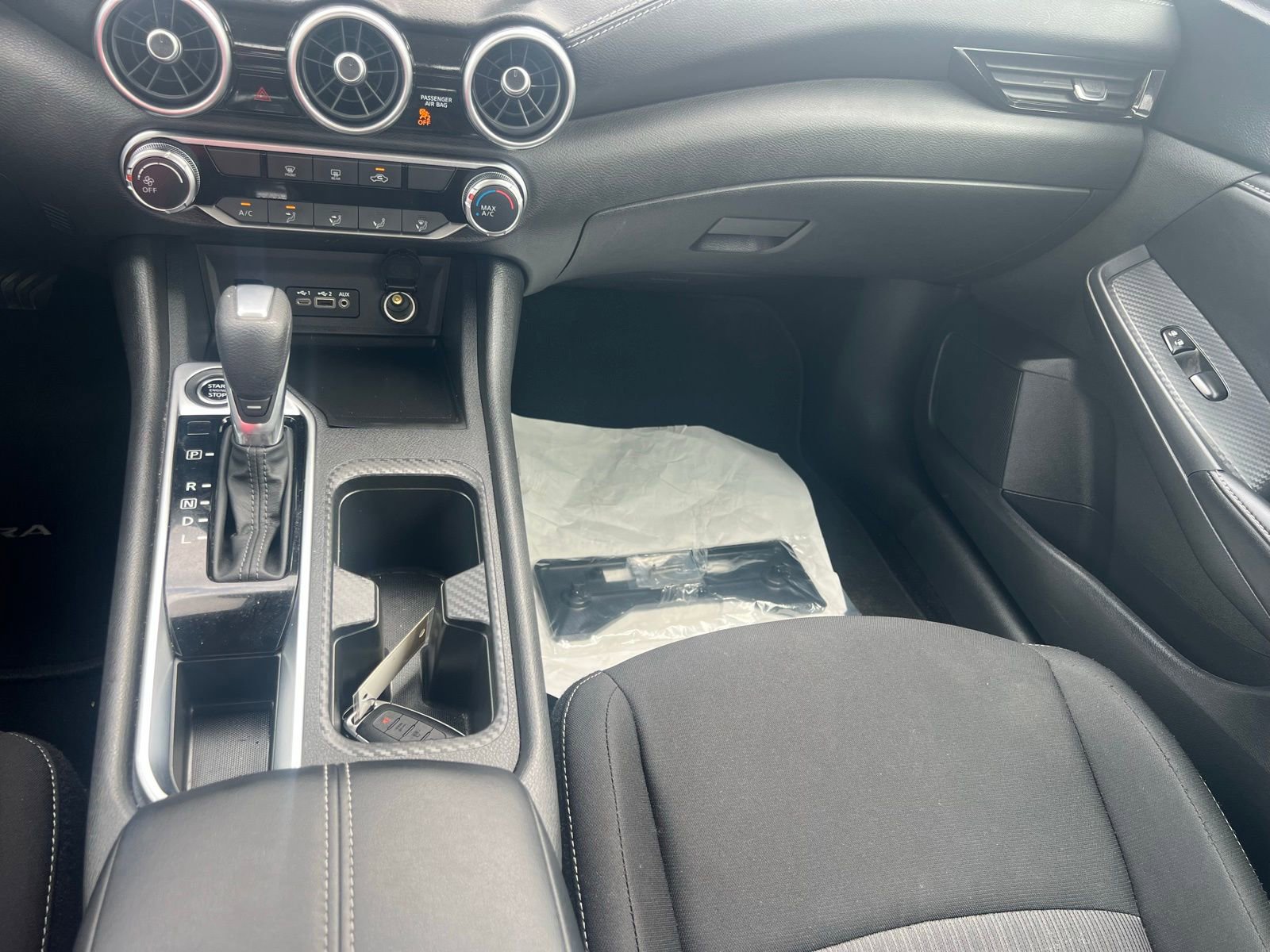 Used 2025 Nissan Sentra SV image 32