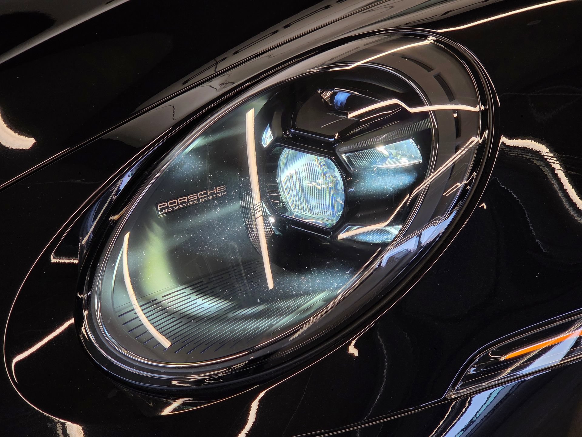 Certified 2021 Porsche 911 Turbo S AWD/4WD image 29