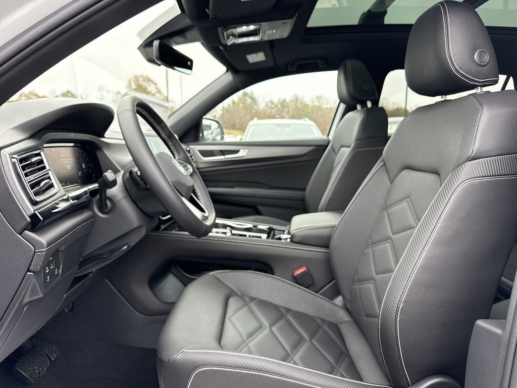 New 2026 Volkswagen Atlas Cross Sport SE image 11
