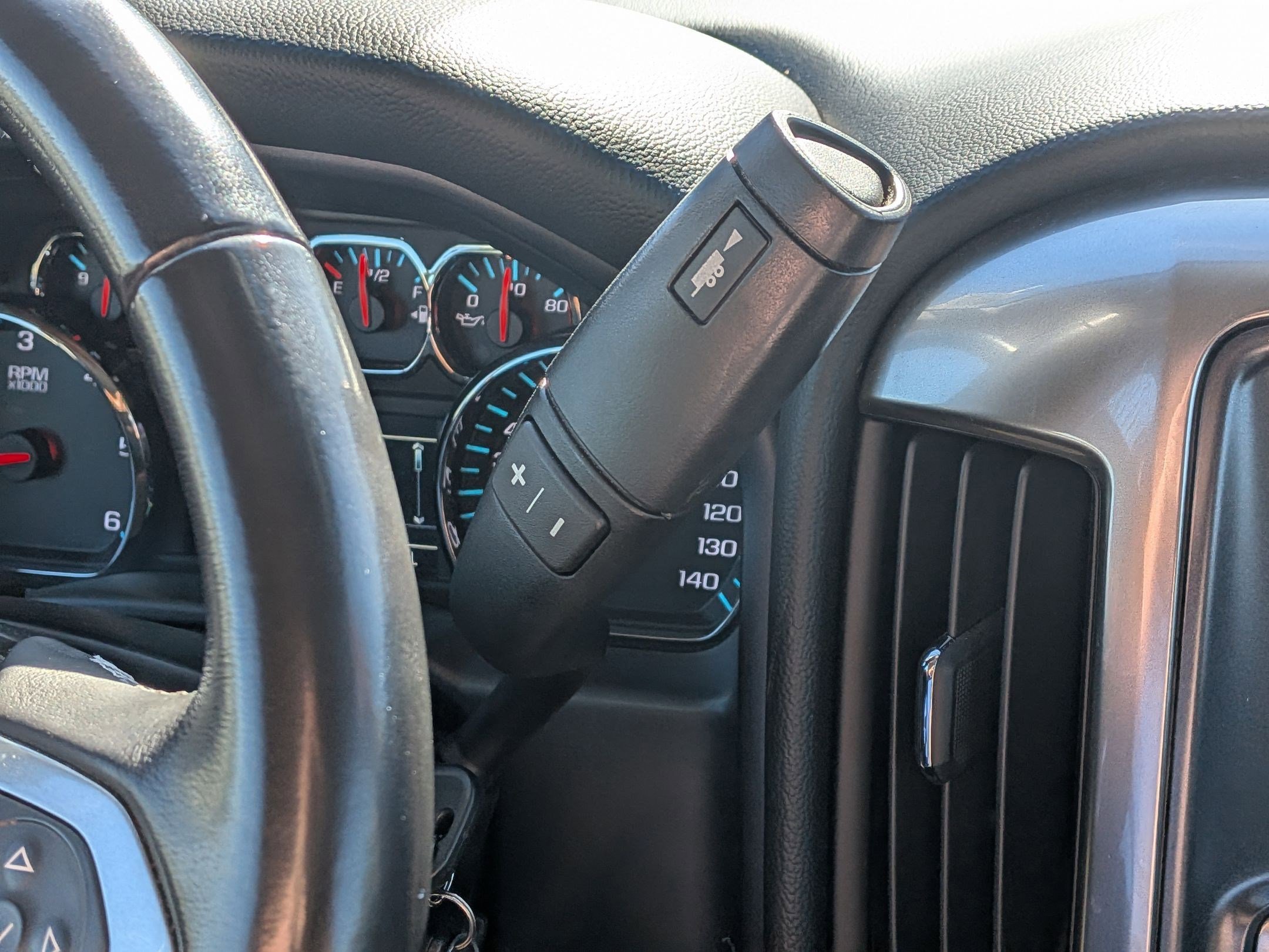 Used 2018 Chevrolet Silverado 1500 LT w/ All Star Edition AWD/4WD image 22