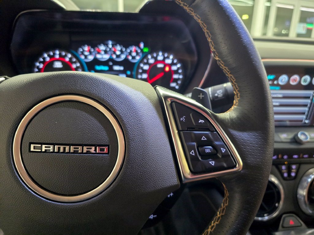 Used 2018 Chevrolet Camaro LT RWD image 25