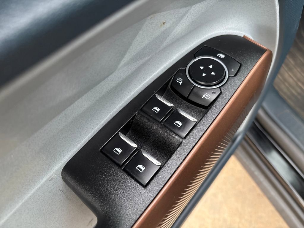 Used 2023 Ford Maverick Lariat w/ Lariat Luxury Package image 18