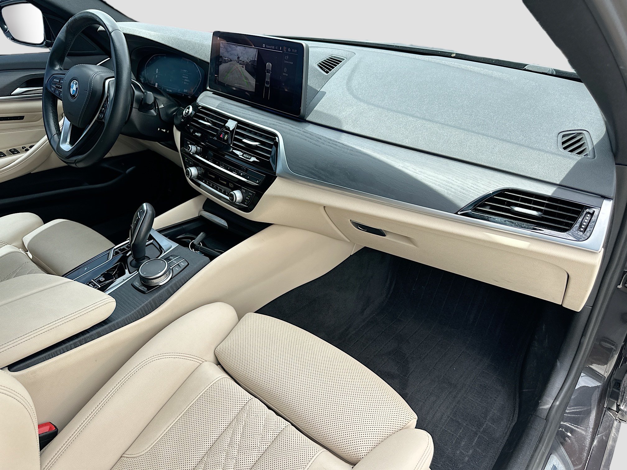 Used 2022 BMW 530i w/ M Sport Package RWD image 30