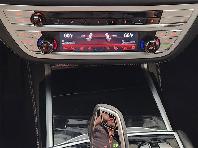 Used 2022 BMW ALPINA B7 xDrive ALPINA B7 xDrive w/ Luxury Rear Seating Package image 19