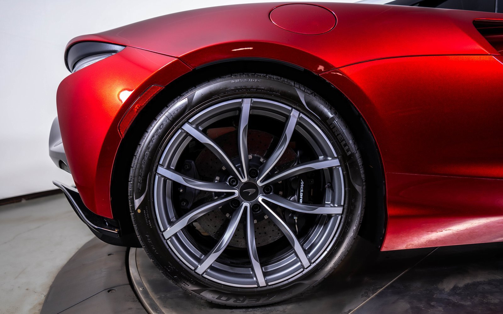 New 2025 McLaren Artura Spider image 19