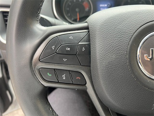 Used 2020 Jeep Cherokee Trailhawk image 15