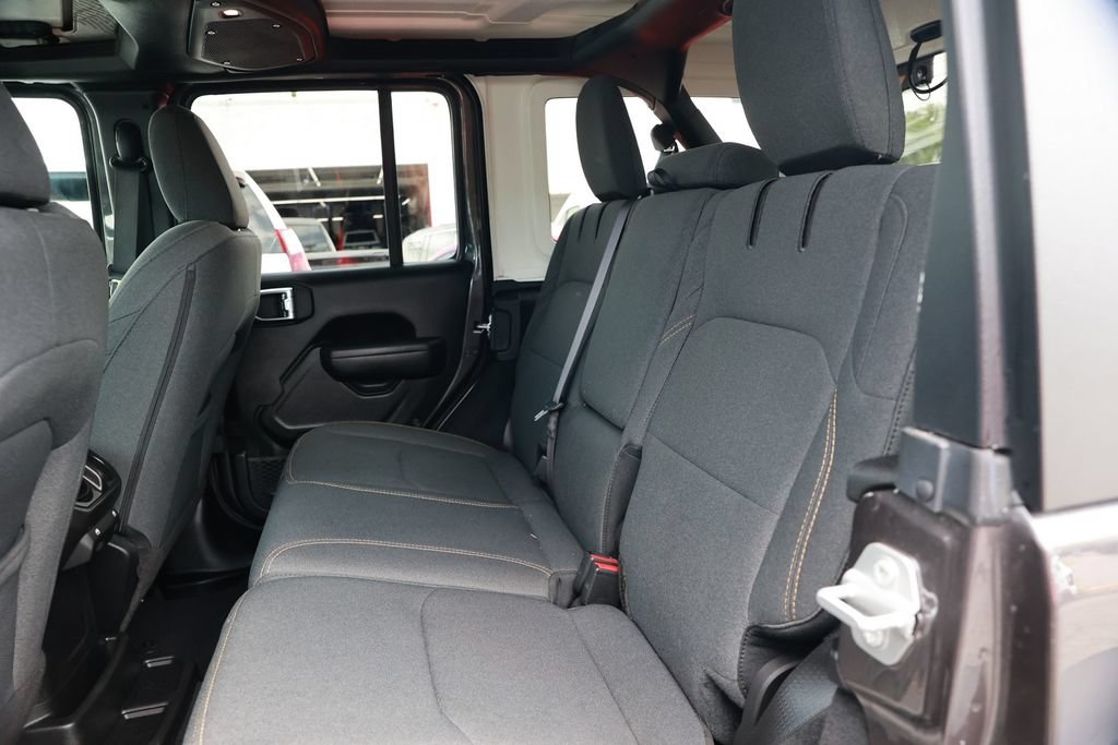 Used 2025 Jeep Wrangler Unlimited Sport S 4xe AWD/4WD image 33