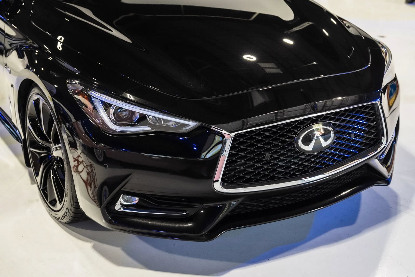 Used 2019 INFINITI Q60 Red Sport 400 w/ Proactive Package RWD image 5