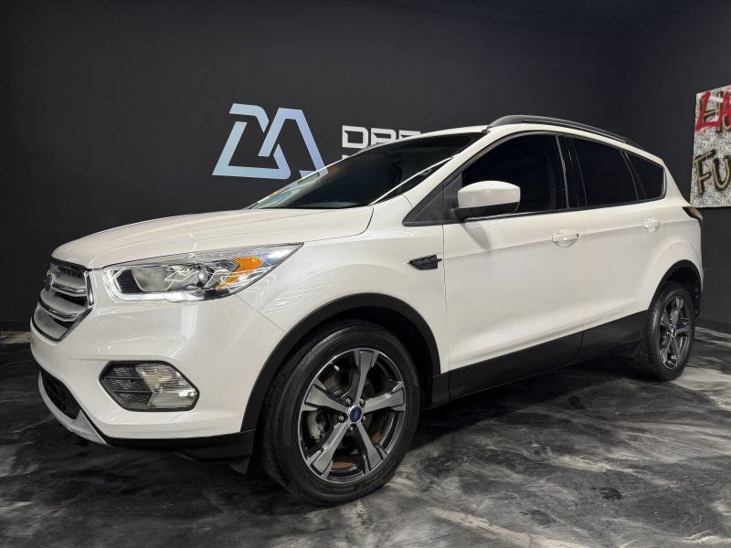 Used 2018 Ford Escape SEL FWD image 1
