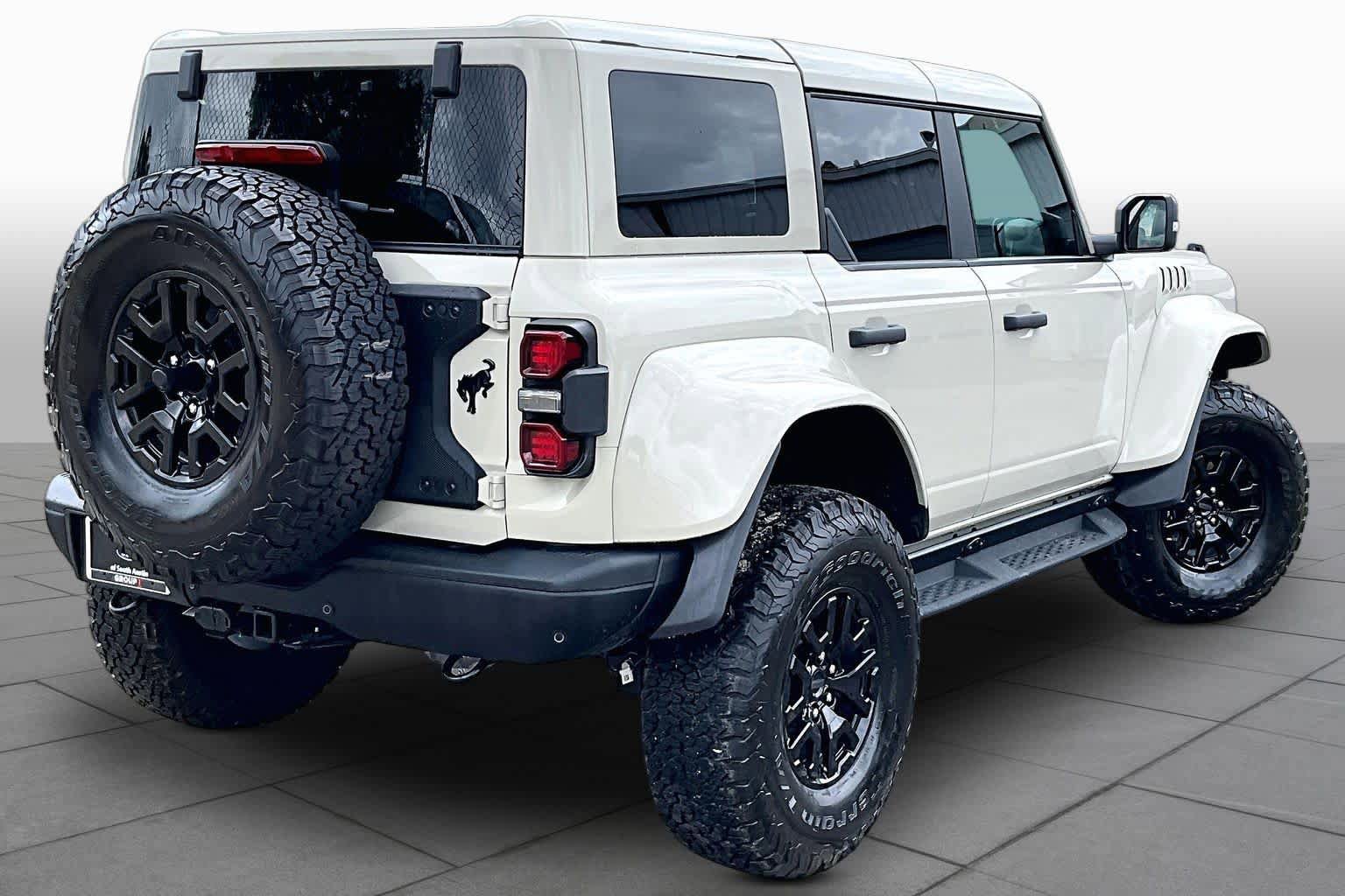 Used 2025 Ford Bronco Raptor AWD/4WD image 17