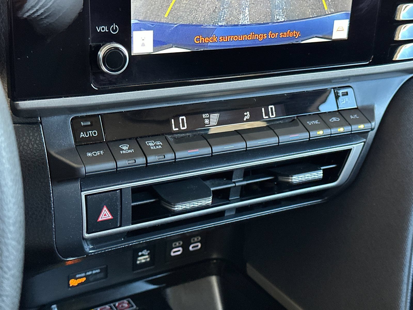 Used 2026 Toyota Camry LE FWD image 17