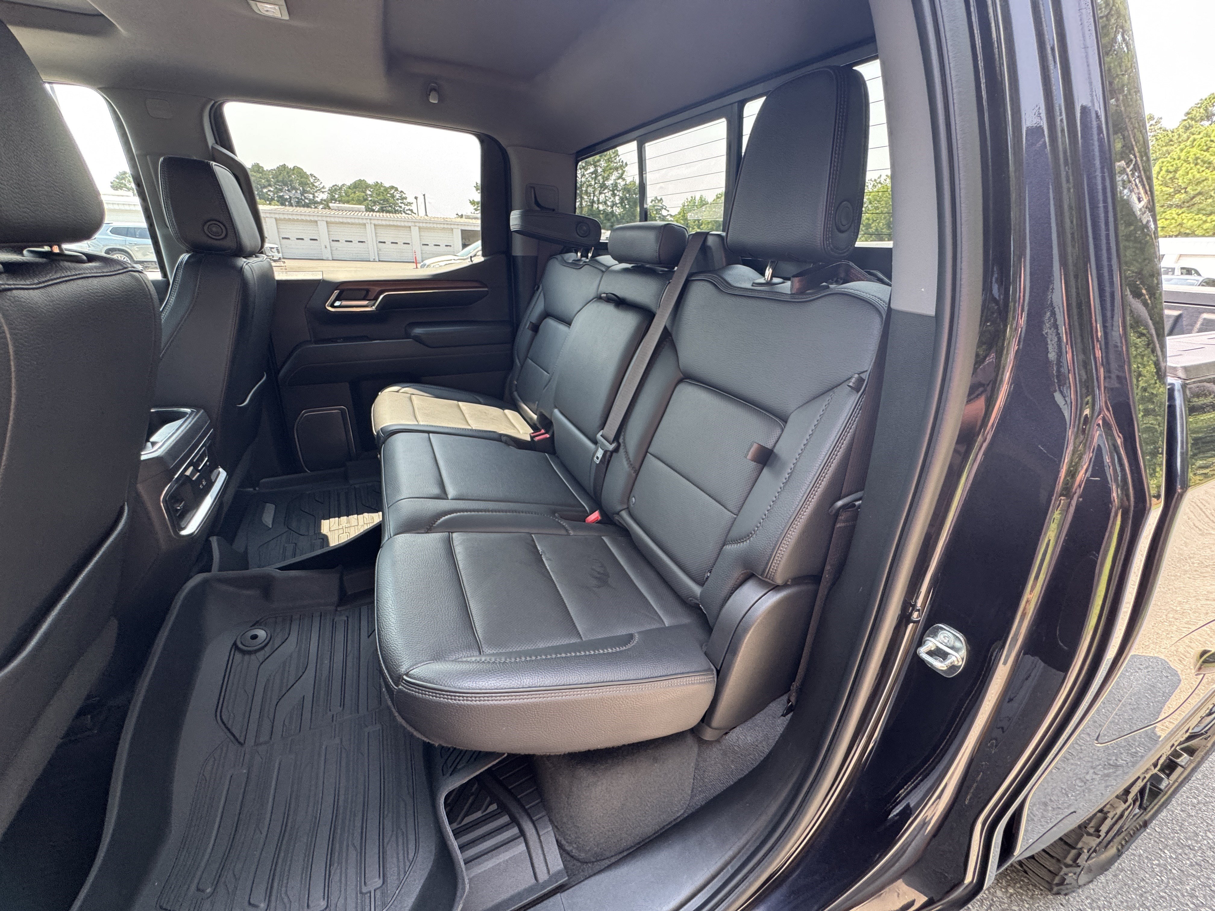Used 2023 GMC Sierra 1500 Denali w/ Technology Package AWD/4WD image 15