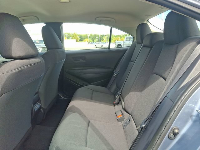 Used 2025 Toyota Corolla LE FWD image 10