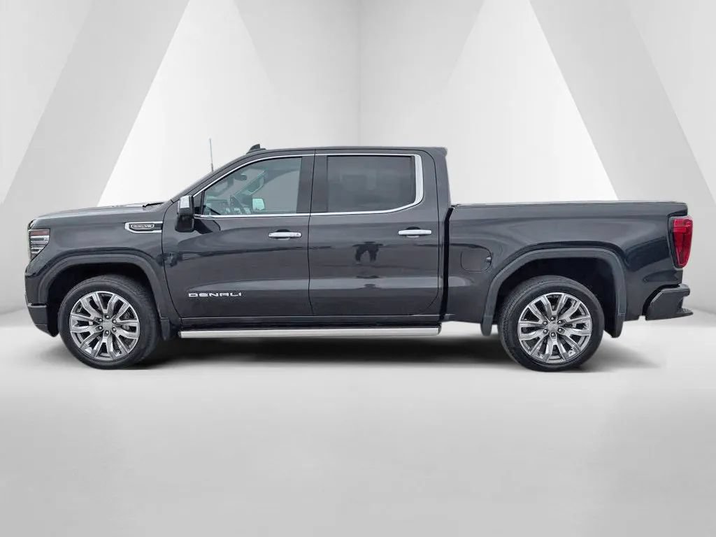 Used 2023 GMC Sierra 1500 Denali AWD/4WD image 4