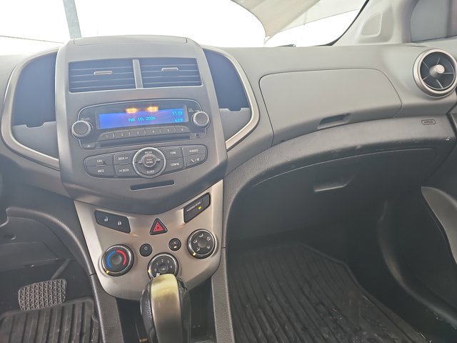 Used 2015 Chevrolet Sonic LT image 13