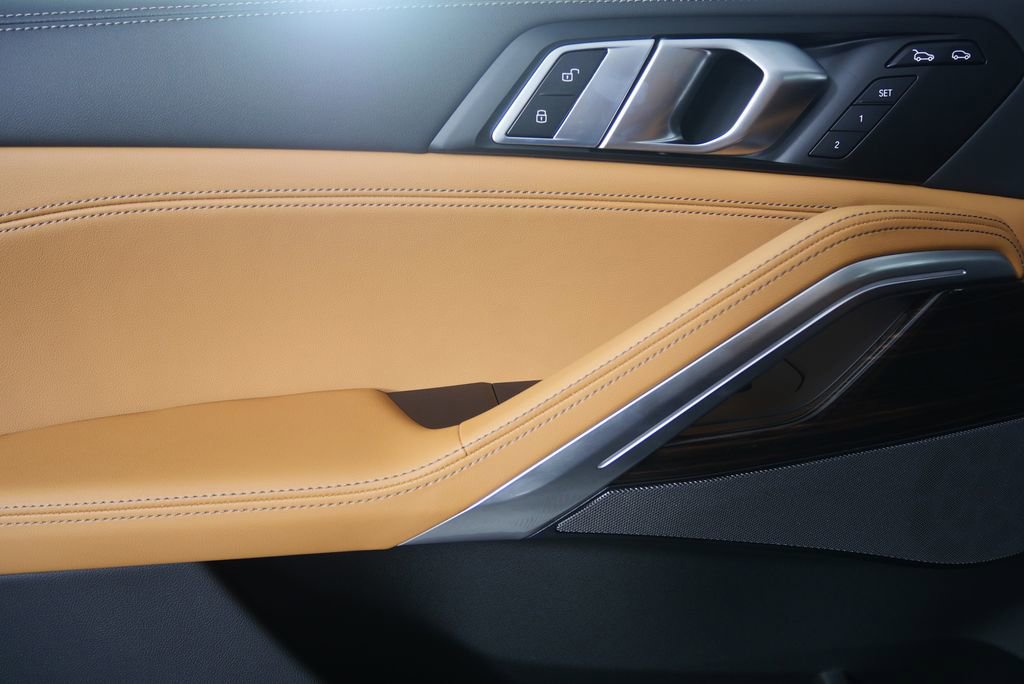 New 2026 BMW X6 xDrive40i w/ Executive Package image 9