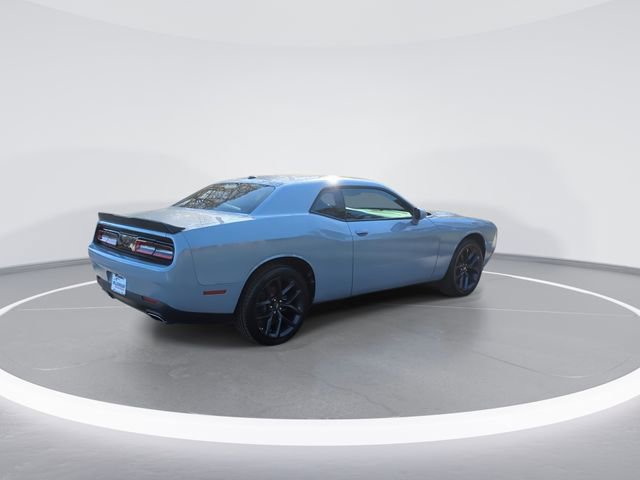 Used 2022 Dodge Challenger SXT w/ Blacktop Package image 8