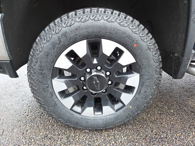 Used 2020 Chevrolet Silverado 2500 LT w/ Convenience Package image 63