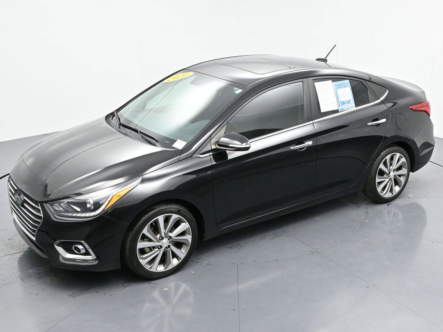 Used 2021 Hyundai Accent Limited image 39