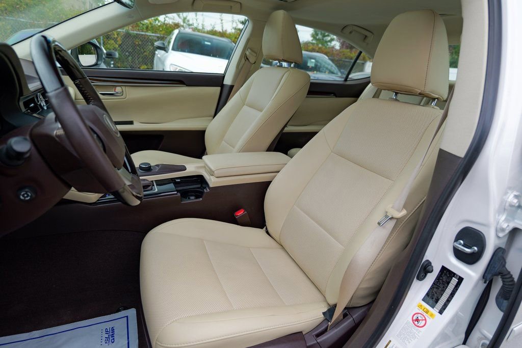 Used 2018 Lexus ES 350 w/ Premier Package image 22