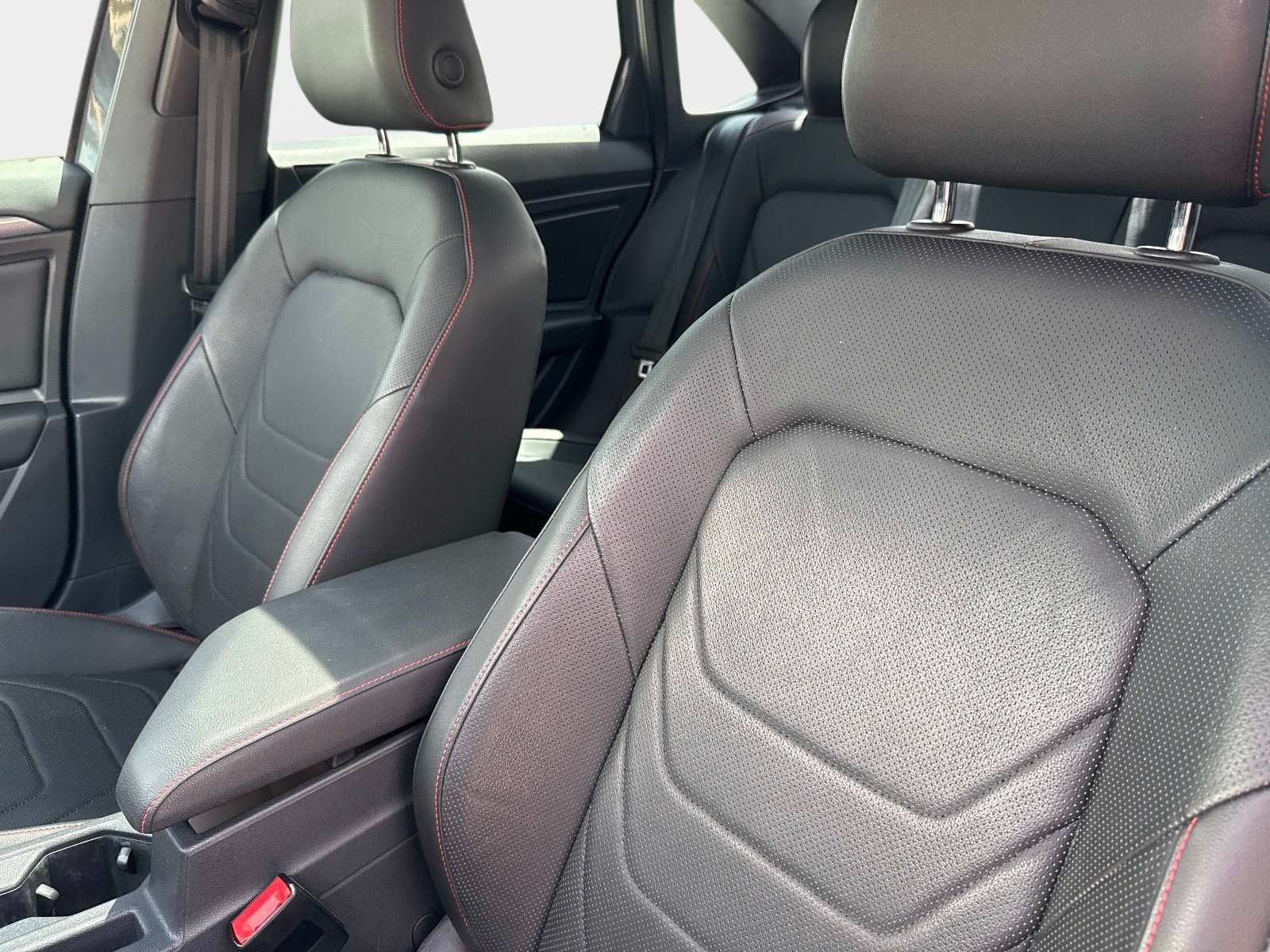 Used 2019 Volkswagen Jetta R-Line FWD image 20