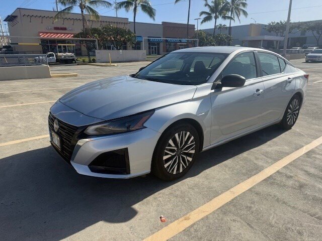 Used 2024 Nissan Altima 2.5 SV