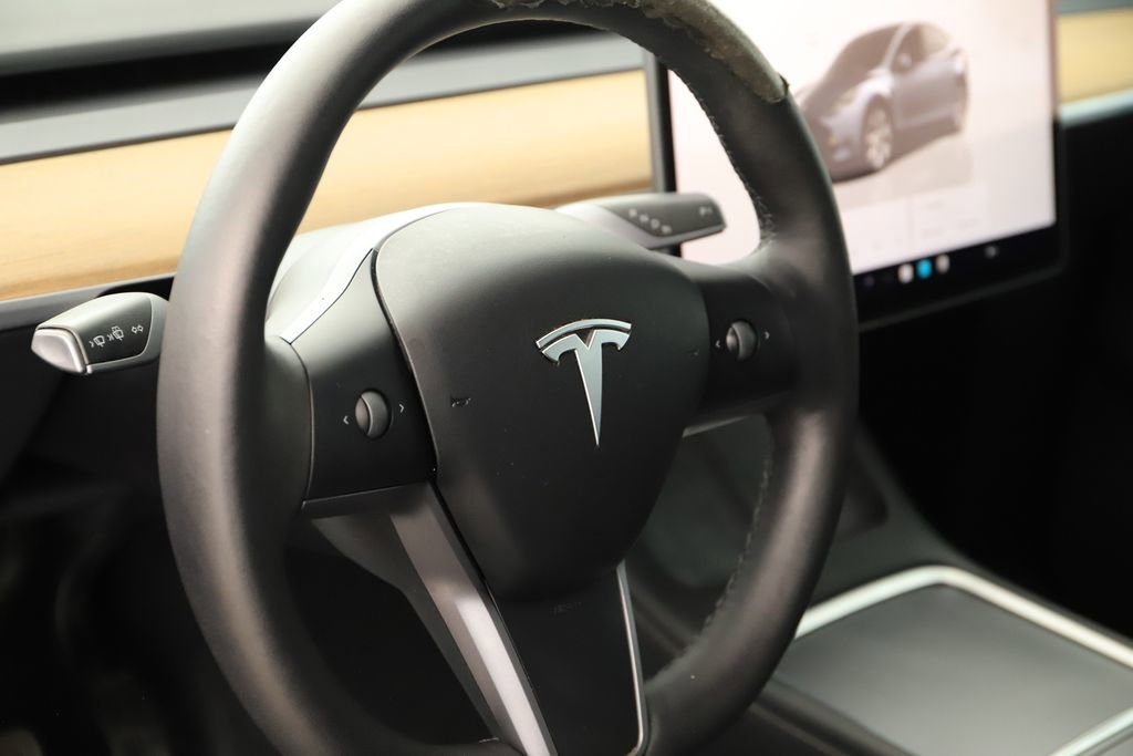 Used 2023 Tesla Model Y Long Range image 16