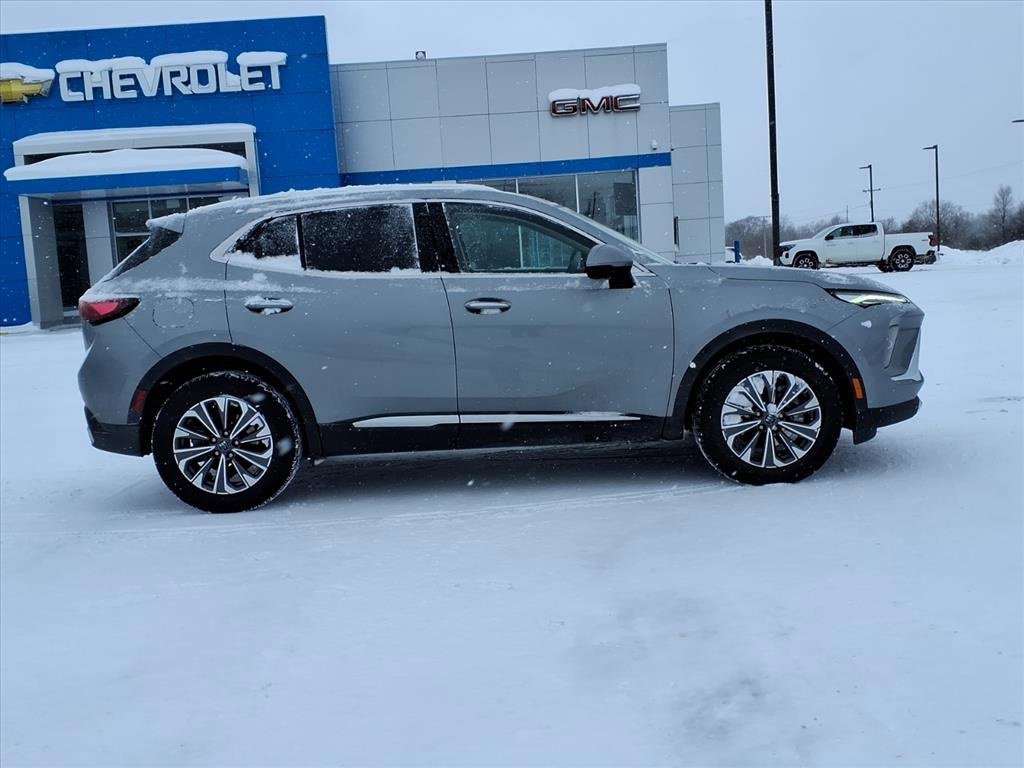 Certified 2025 Buick Envision Preferred image 26