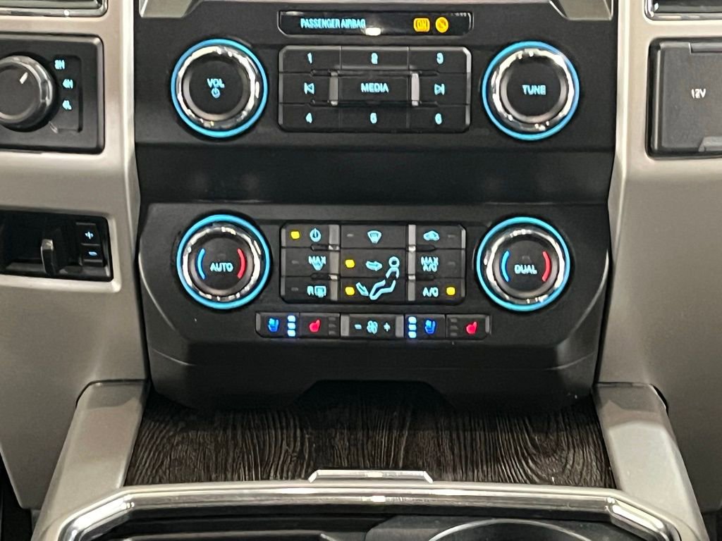 Used 2021 Ford F250 Lariat w/ Tremor Off-Road Package image 20