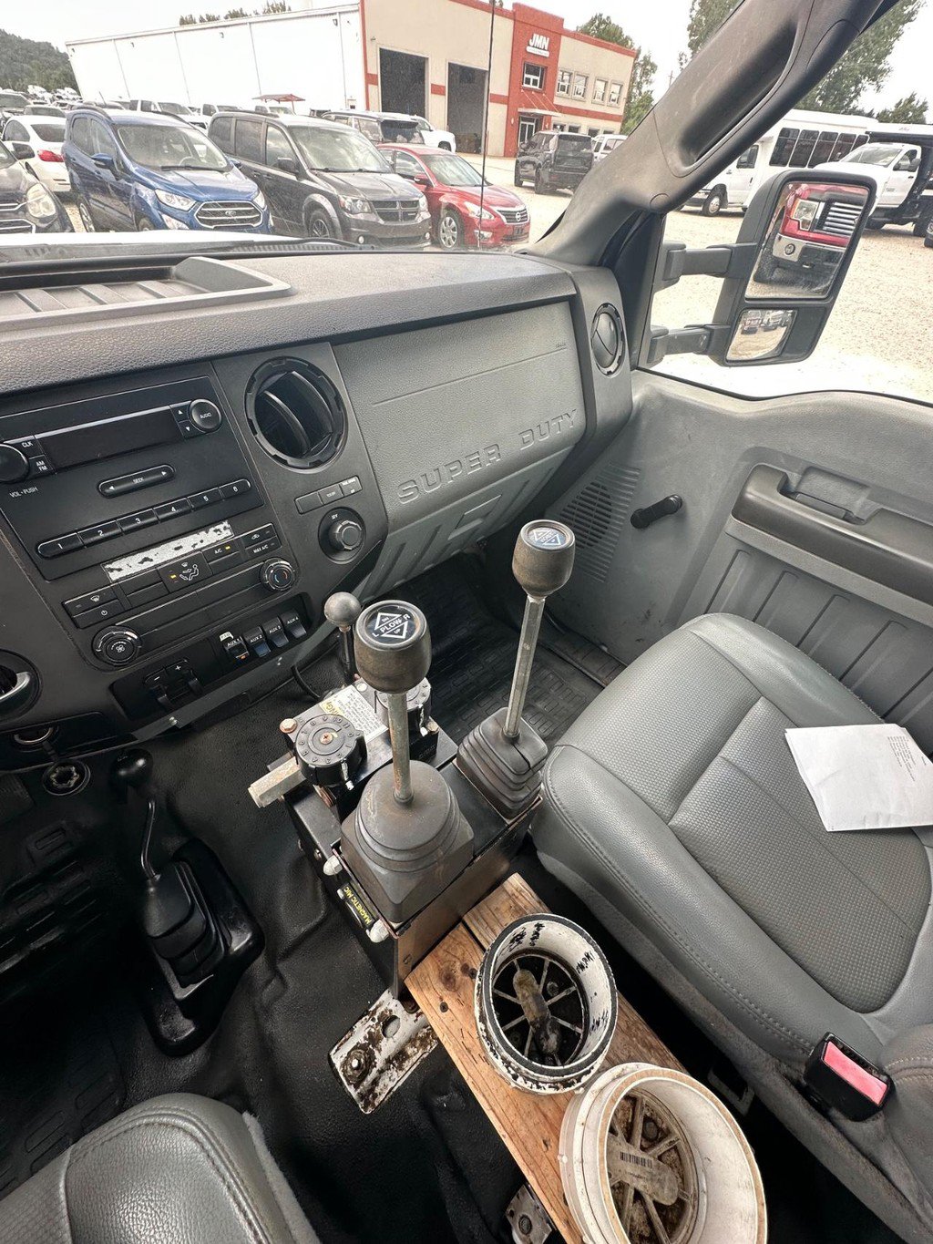 Used 2012 Ford F550 4x4 Regular Cab Super Duty w/ Payload Upgrade Pkg image 22