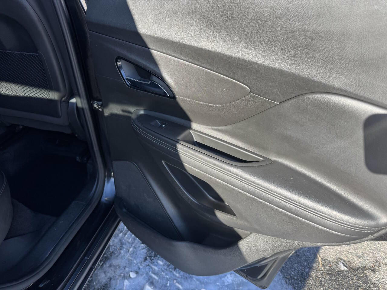 Used 2018 Buick Encore Sport Touring image 12