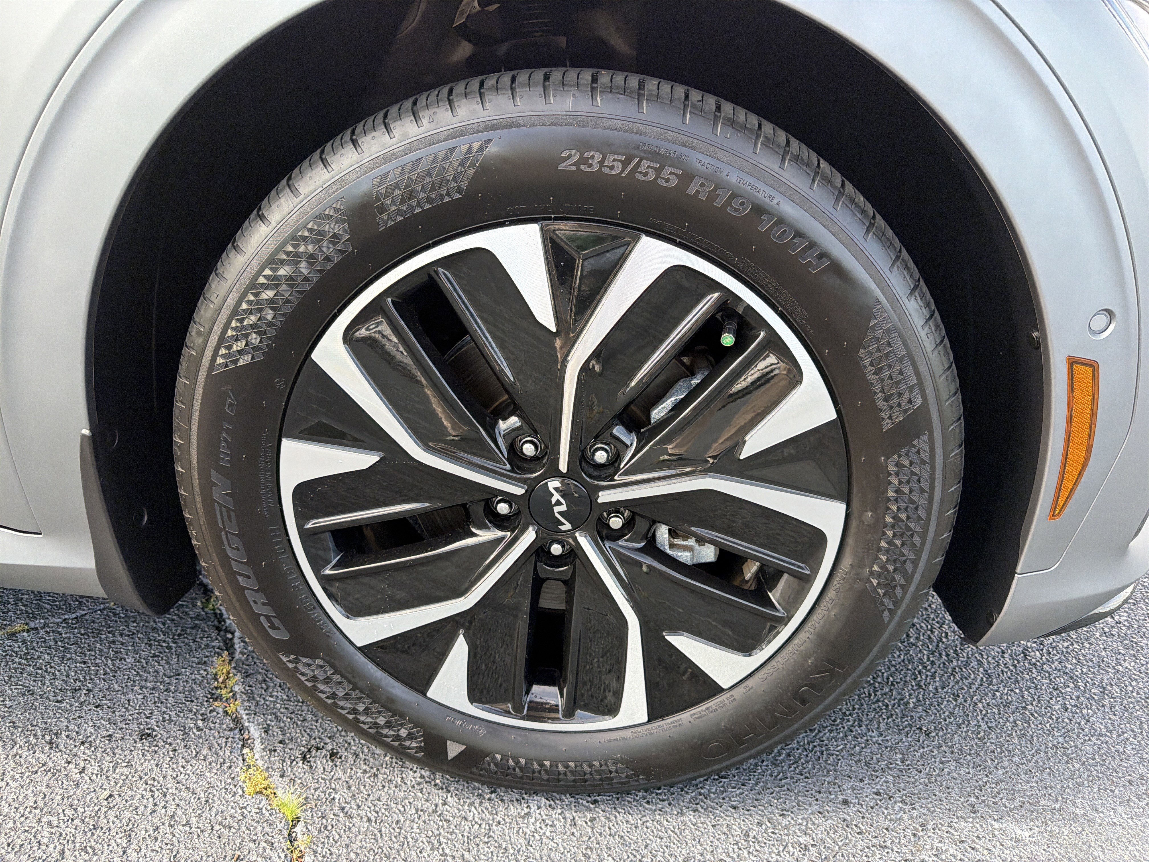 Used 2024 Kia EV6 GT-Line RWD image 10
