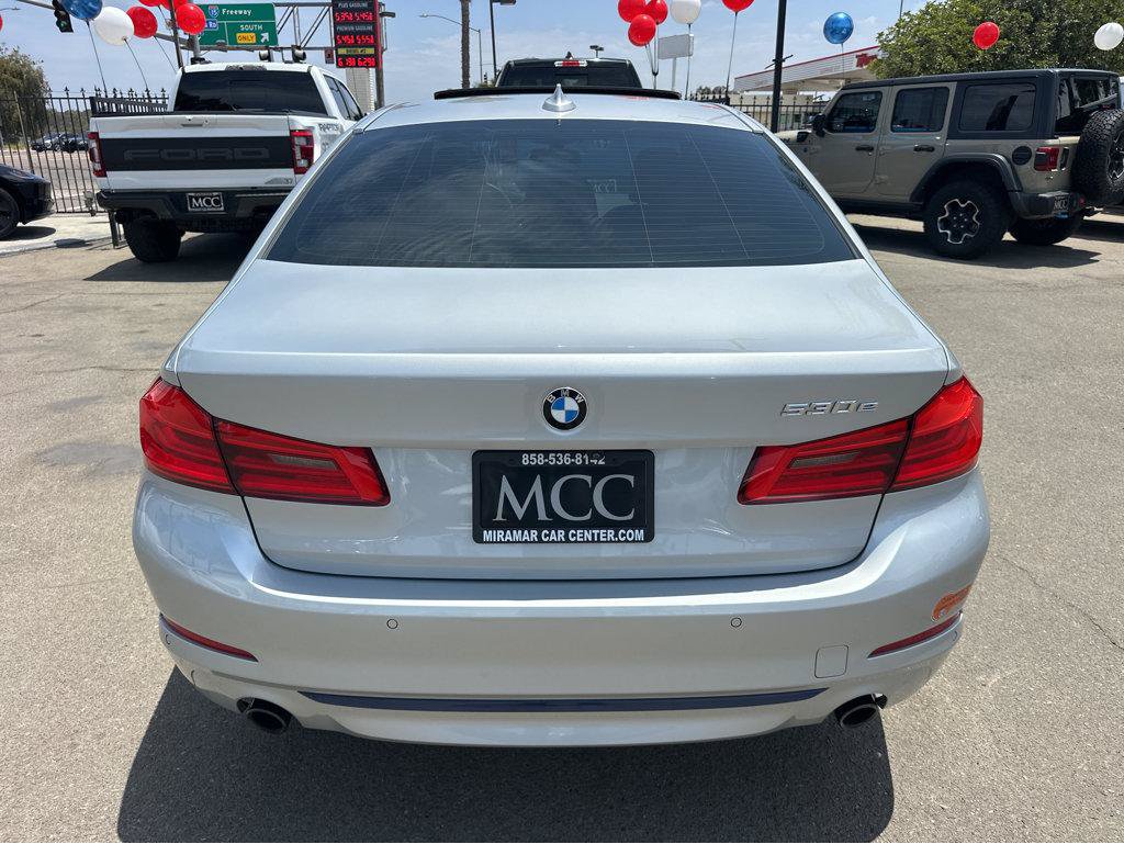 Used 2019 BMW 530e w/ Premium Package RWD image 12