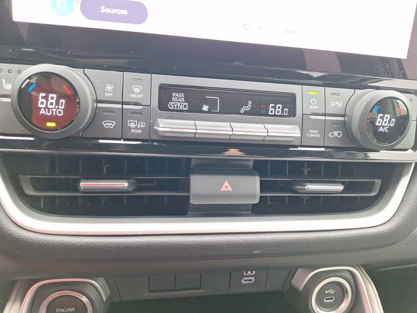 Used 2024 Toyota Grand Highlander XLE image 26