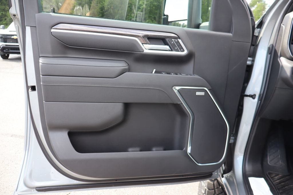 New 2026 Chevrolet Silverado 3500 LTZ w/ LTZ Plus Package AWD/4WD image 25