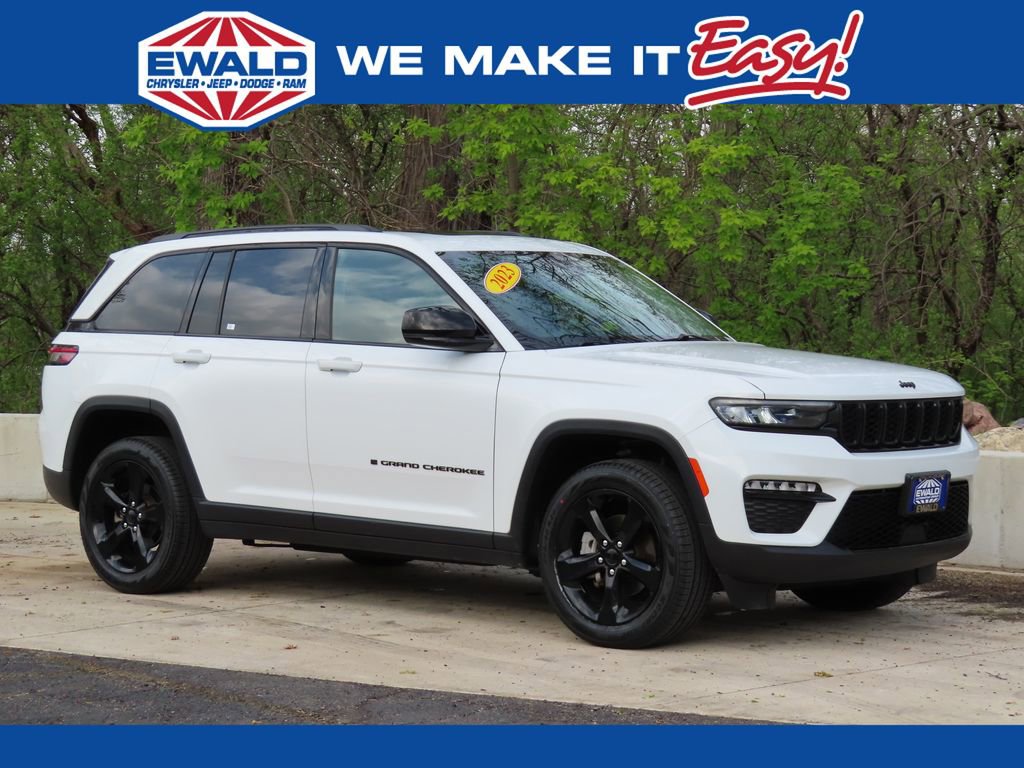 Used 2023 Jeep Grand Cherokee Limited w/ Black Appearance Package
