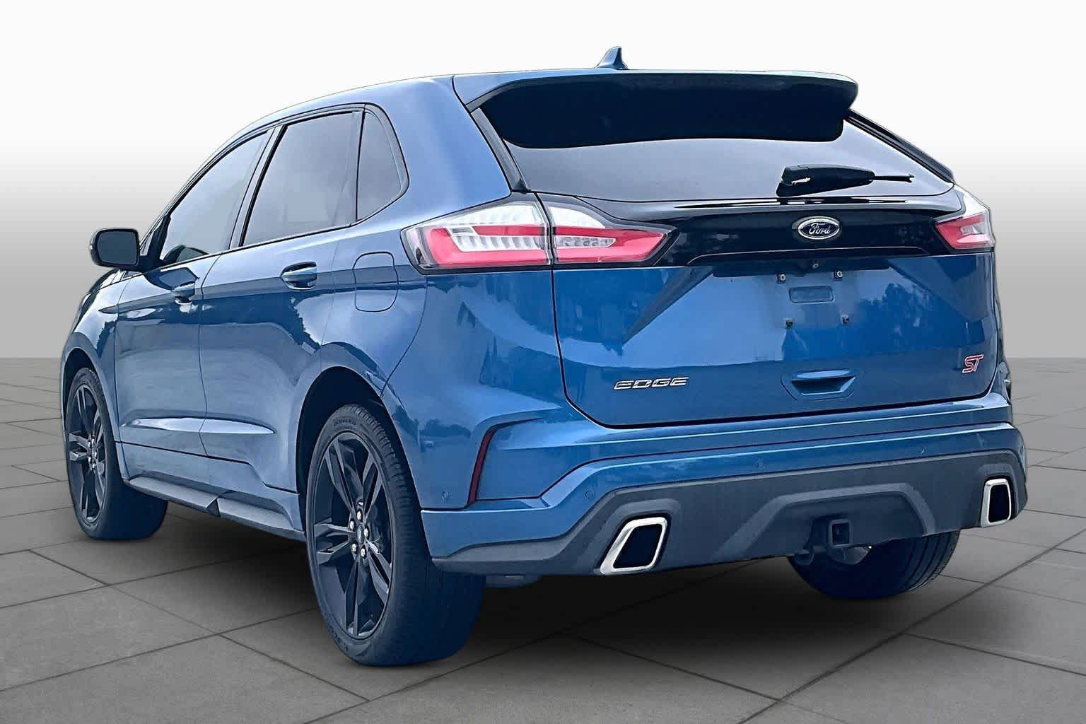 Used 2019 Ford Edge ST w/ Equipment Group 401A AWD/4WD image 12