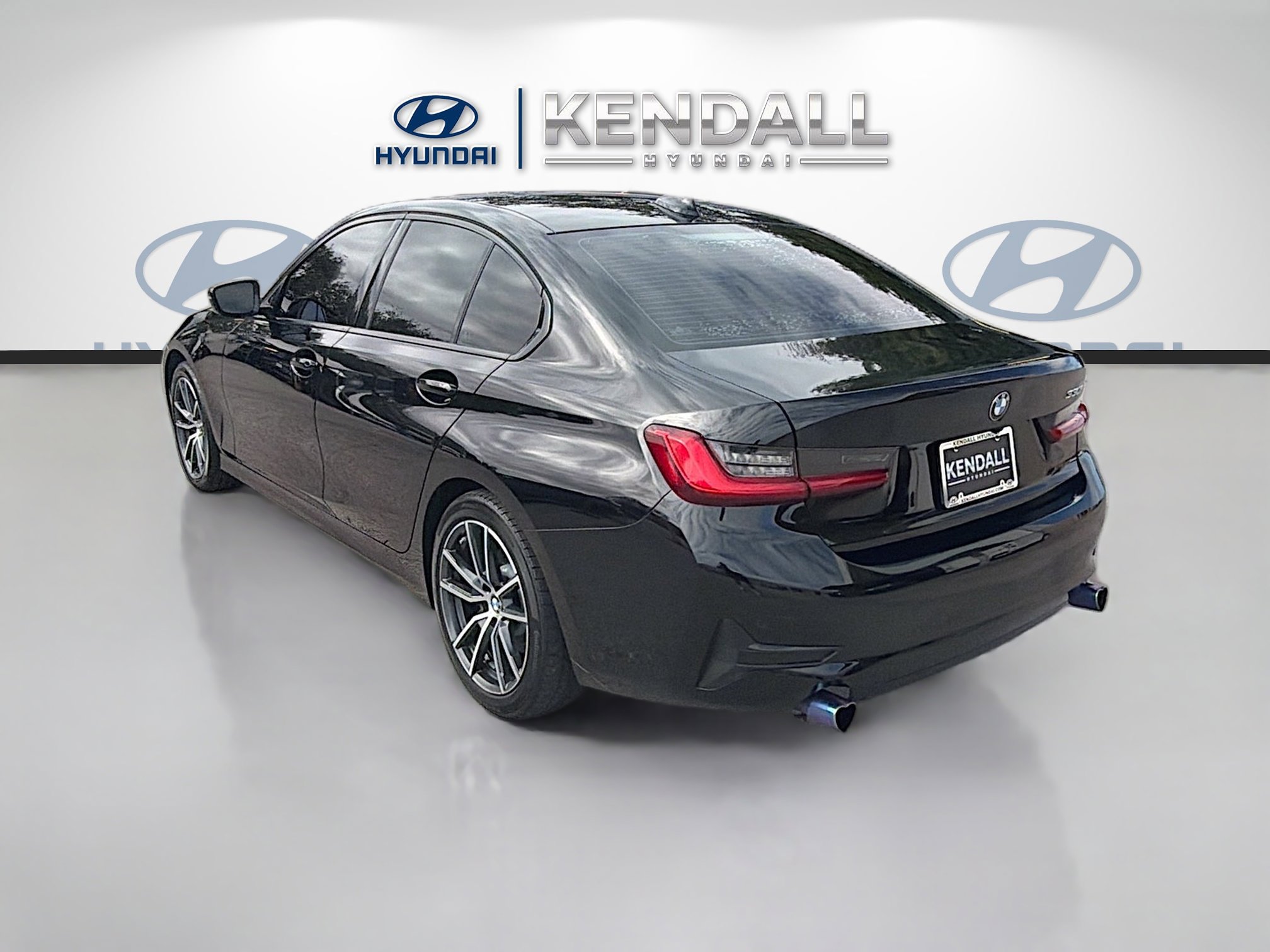 Used 2021 BMW 330i Sedan w/ Convenience Package image 4