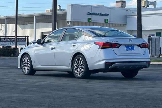 Used 2023 Nissan Altima 2.5 SV image 6