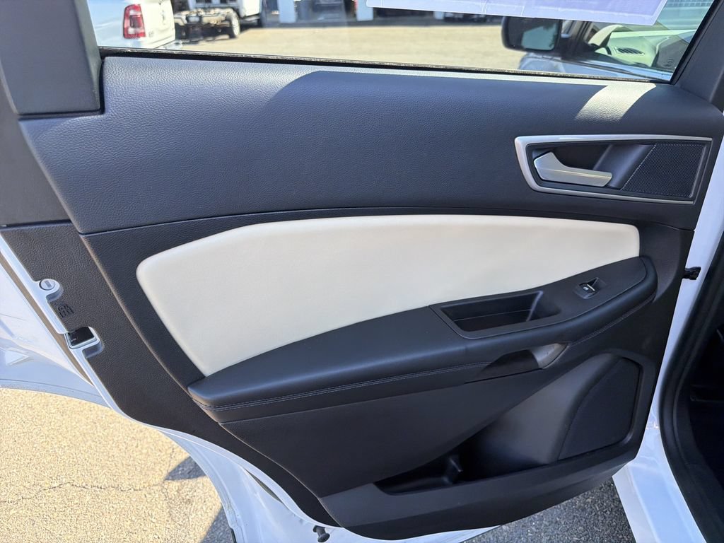 Used 2024 Ford Edge SEL w/ Convenience Package AWD/4WD image 17