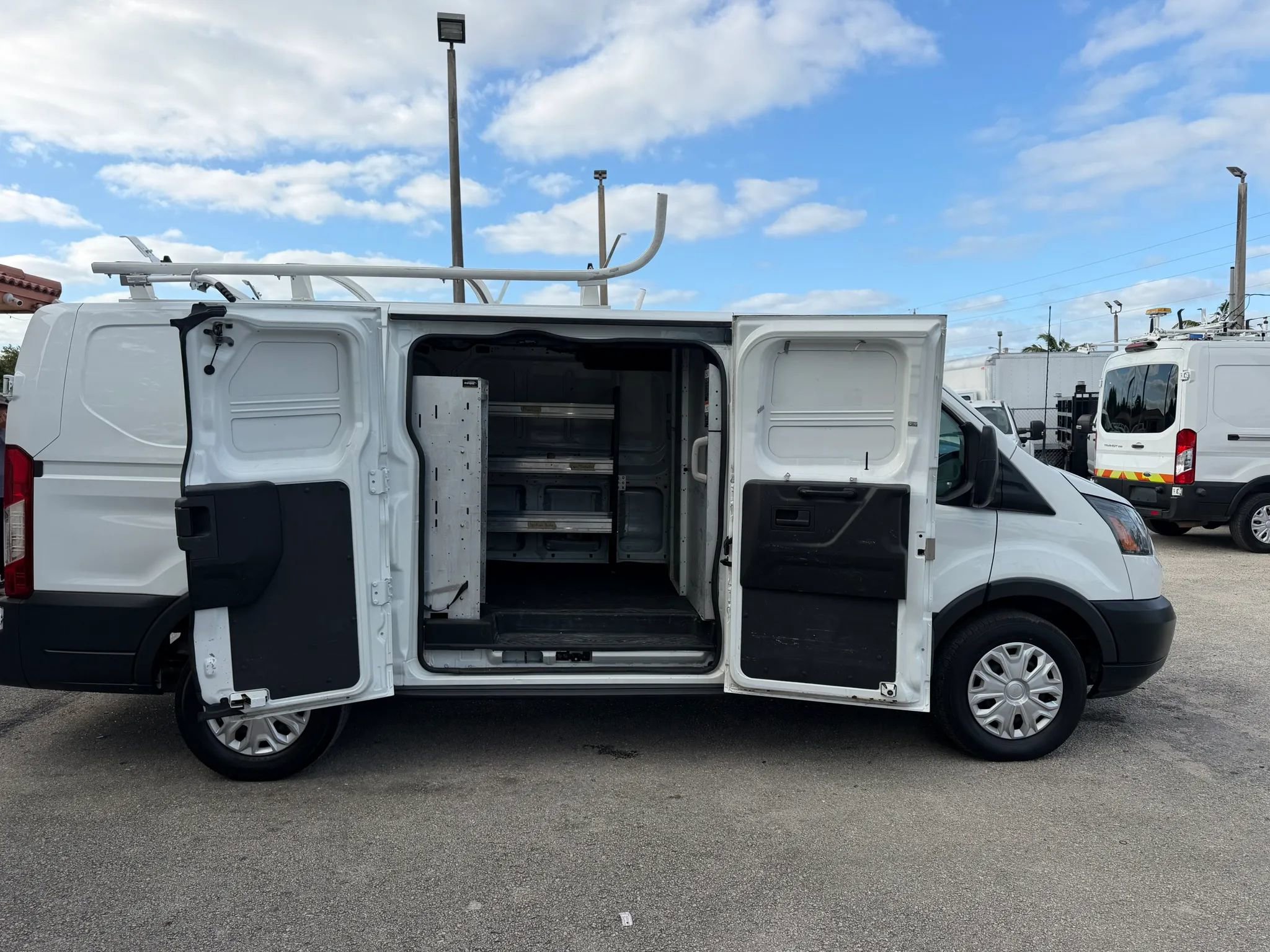 Used 2018 Ford Transit 150 130 Low Roof RWD image 8