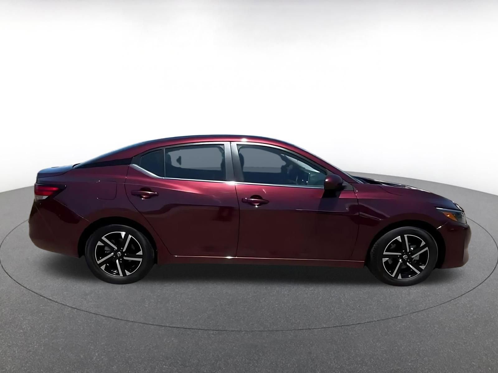 Used 2025 Nissan Sentra SV FWD image 16