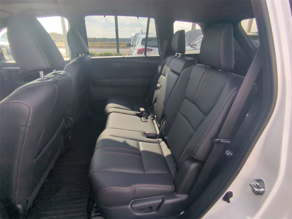 Certified 2023 Honda Passport TrailSport image 13