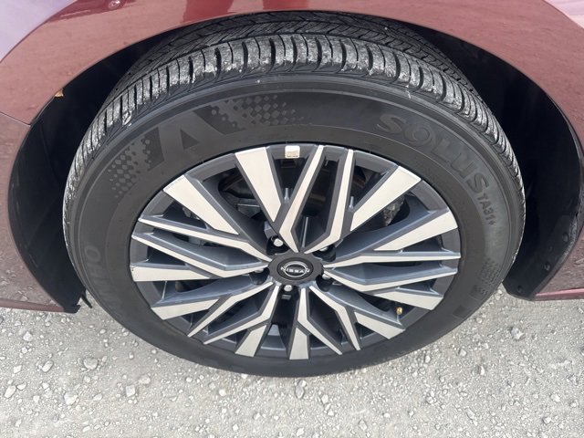 Used 2025 Nissan Altima 2.5 SV image 21